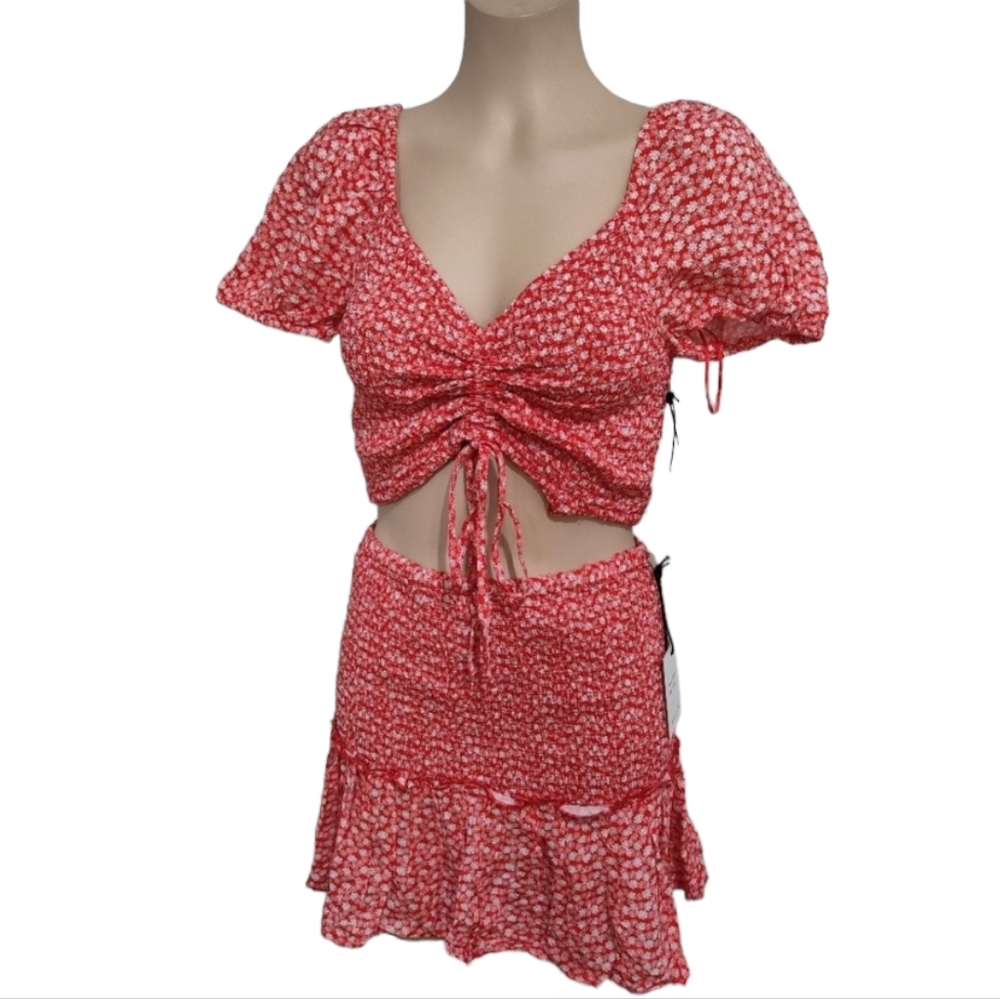 Jopna Two Piece Floral Skirt and Crop Top Set Size Medium